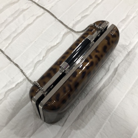 Diane von Furstenberg - Evening Clutch with Silver Chain (Leopard) - Picture 3 of 10